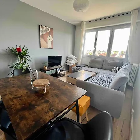 דירה Spacieux Et Confortable Avec 3 מונדוויל