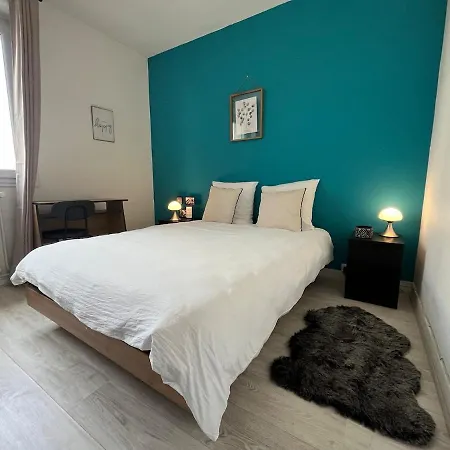 Spacieux Et Confortable Avec 3 דירה *