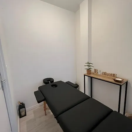 Spacieux Et Confortable Avec 3 דירה
